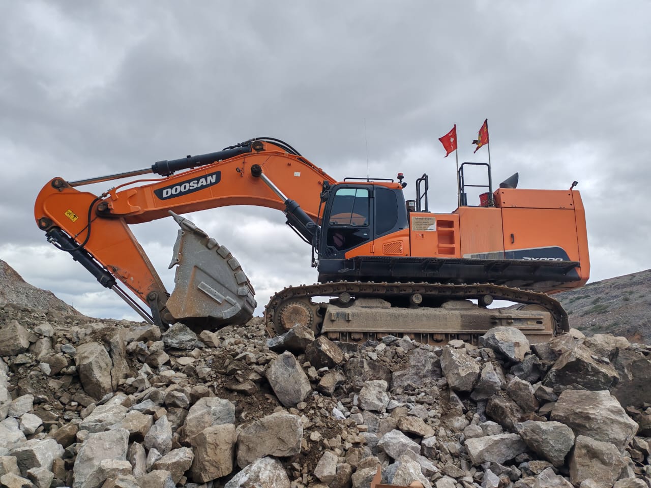 Экскаватор DOOSAN DX800LC-5B